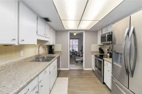 Kitchen - 2935 Forest Cir, Seffner, FL 33584 photo 2 of 3