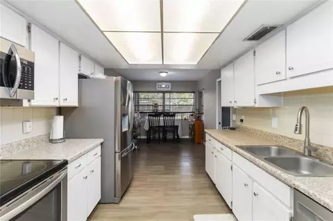 Kitchen - 2935 Forest Cir, Seffner, FL 33584 photo 3 of 3
