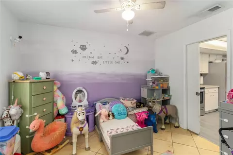 Bedroom - 2935 Forest Cir, Seffner, FL 33584 photo 9 of 9