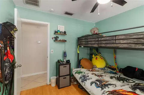 Bedroom - 2935 Forest Cir, Seffner, FL 33584 photo 5 of 9