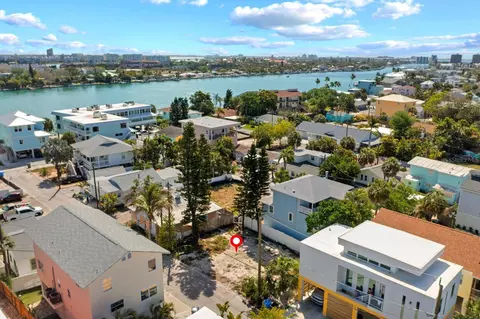 119 95th Ave, Treasure Island, FL 33706