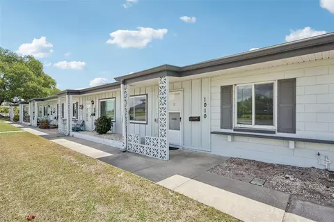 1010 N Pebble Beach Blvd, Sun City Center, FL 33573