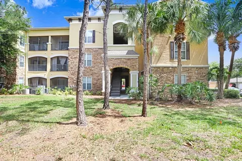 2407 Courtney Meadows Ct #303, Tampa, FL 33619