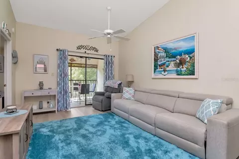 11511 113th St #13F, Largo, FL 33778