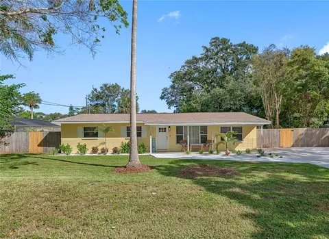 12271 137th St N, Largo, FL 33774