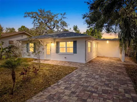 546 Norfolk St, Dunedin, FL 34698