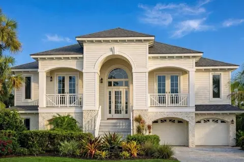 8603 Magnolia St, Gibsonton, FL 33534