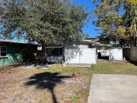 845 50th Ave N, Saint Petersburg, FL 33703