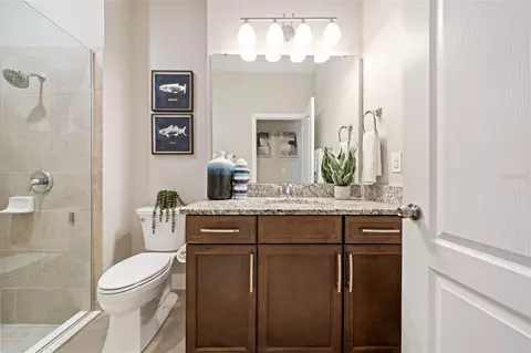 Bath - 1110 Umbria Ln, Saint Cloud, FL 34771 photo 7 of 9