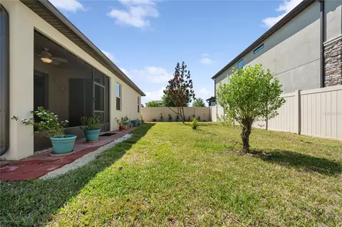 Exterior - 1110 Umbria Ln, Saint Cloud, FL 34771 photo 8 of 9
