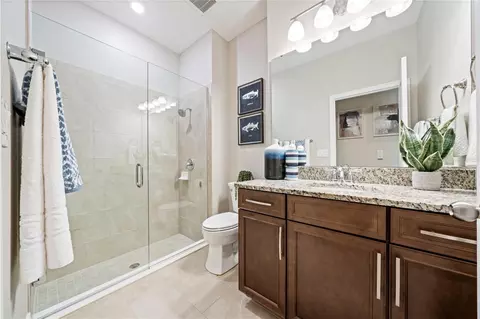 Bath - 1110 Umbria Ln, Saint Cloud, FL 34771 photo 6 of 9