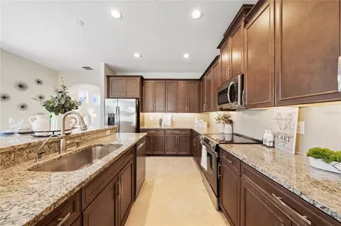 Kitchen - 1110 Umbria Ln, Saint Cloud, FL 34771 photo 3 of 4