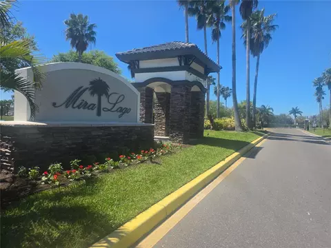 563 Vista Ridge Dr, Ruskin, FL 33570