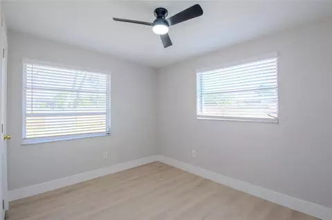 Bedroom - 10889 124th Ave, Largo, FL 33778 photo 3 of 7