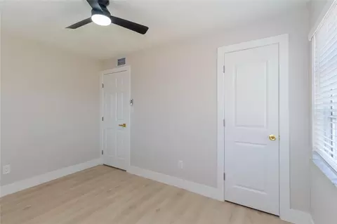 Bedroom - 10889 124th Ave, Largo, FL 33778 photo 5 of 7