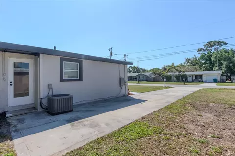 Exterior - 10889 124th Ave, Largo, FL 33778 photo 12 of 18