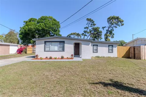 Exterior - 10889 124th Ave, Largo, FL 33778 photo 6 of 18