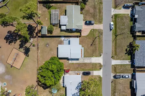 View/Area - 10889 124th Ave, Largo, FL 33778 photo 6 of 16