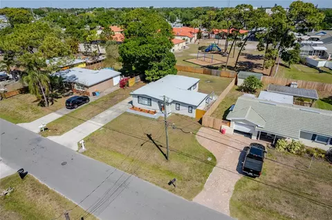 View/Area - 10889 124th Ave, Largo, FL 33778 photo 14 of 16