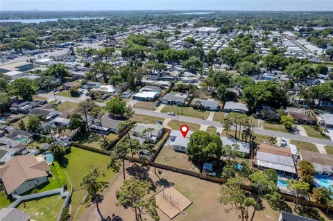 View/Area - 10889 124th Ave, Largo, FL 33778 photo 7 of 16