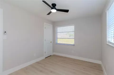 Bedroom - 10889 124th Ave, Largo, FL 33778 photo 4 of 7
