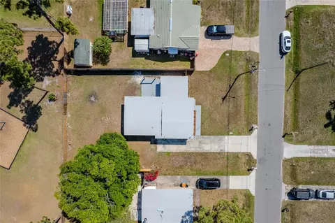 View/Area - 10889 124th Ave, Largo, FL 33778 photo 4 of 16