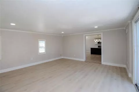 Living - 10889 124th Ave, Largo, FL 33778 photo 5 of 6