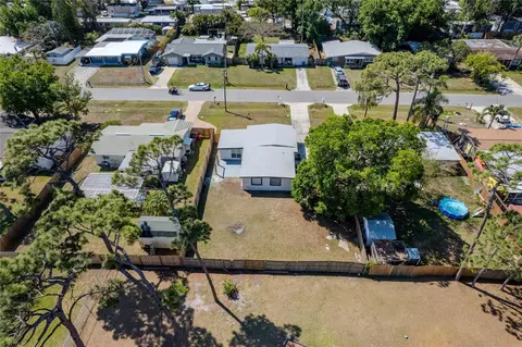View/Area - 10889 124th Ave, Largo, FL 33778 photo 8 of 16