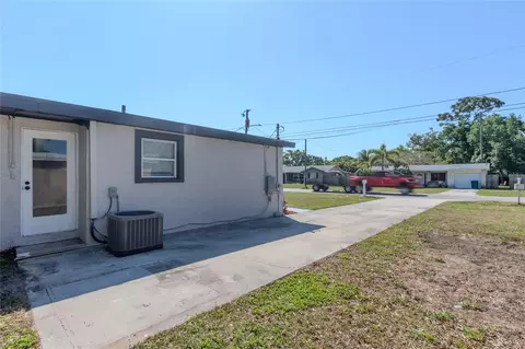 Exterior - 10889 124th Ave, Largo, FL 33778 photo 11 of 18