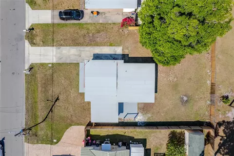 View/Area - 10889 124th Ave, Largo, FL 33778 photo 11 of 16