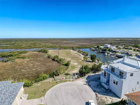 Indies Drive, Hudson, FL 34667 photo 10