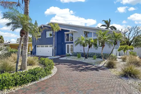 931 Gulf Blvd, Belleair Beach, FL 33786