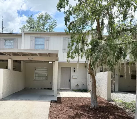 5229 Tennis Court Cir, Tampa, FL 33617