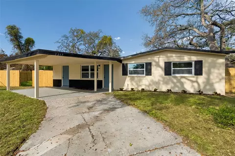 2217 E Colby Ln, Tampa, FL 33612