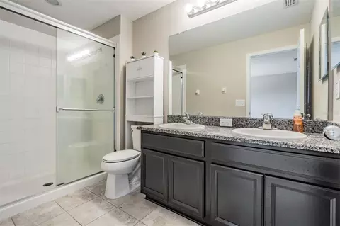 Bath - 7012 Holly Heath Dr, Riverview, FL 33578 photo 4 of 6