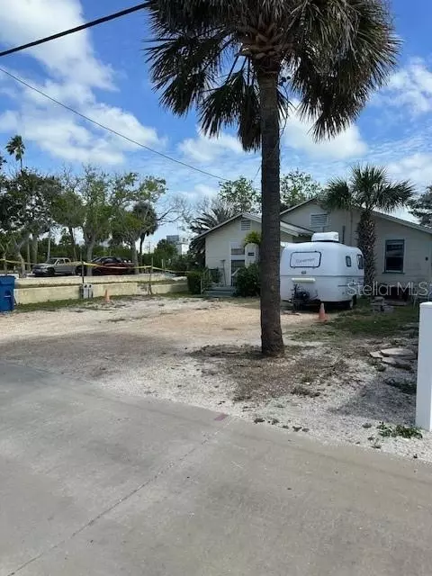 12620 Lagoon Ln, Treasure Island, FL 33706