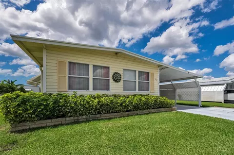 29 Concord Ln #11, Palm Harbor, FL 34684