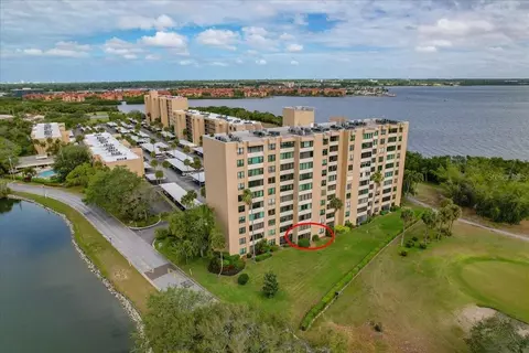 2616 Cove Cay Dr #105, Clearwater, FL 33760