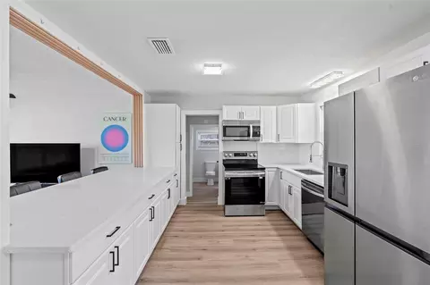 Kitchen - 2003 6th Pl SW, Largo, FL 33770 photo 1 of 2