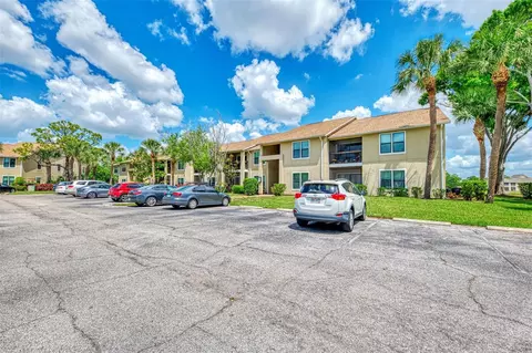 4045 Crockers Lake Blvd #11, Sarasota, FL 34238