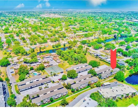 1127 King Arthur Ct #309, Dunedin, FL 34698