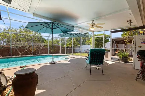 Exterior - 1365 Windsor Dr, Clearwater, FL 33756 photo 6 of 16