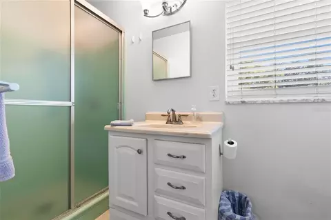 Bath - 1365 Windsor Dr, Clearwater, FL 33756 photo 3 of 4