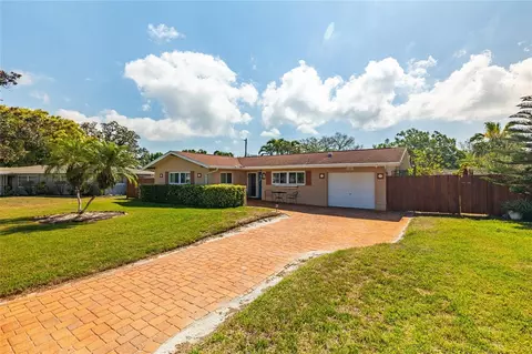 Exterior - 1365 Windsor Dr, Clearwater, FL 33756 photo 3 of 16