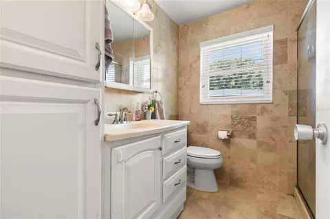 Bath - 1365 Windsor Dr, Clearwater, FL 33756 photo 1 of 4