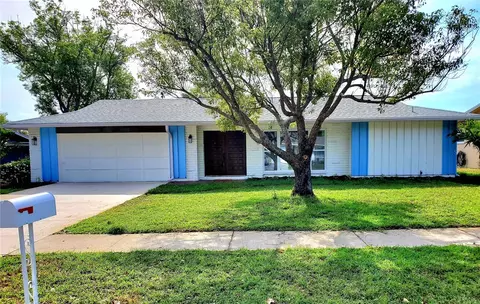 835 Anchorage Ln, Palm Harbor, FL 34685