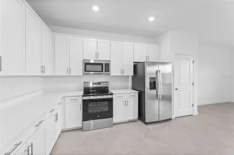 Kitchen - 18384 Legacy Preserve Dr, Parrish, FL 34219 photo 3 of 4
