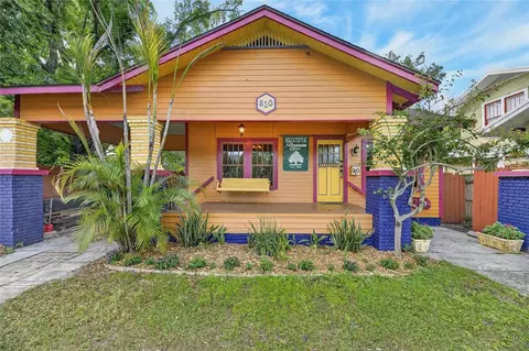 810 W River Heights Ave, Tampa, FL 33603
