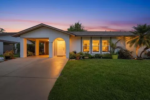 3759 Collins St #711, Sarasota, FL 34232