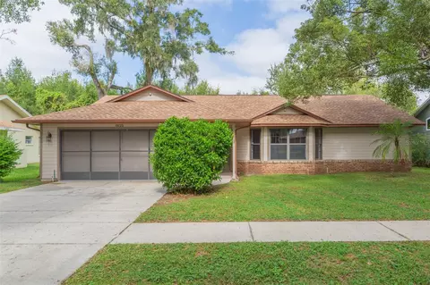 6625 Foxmoor Dr, Zephyrhills, FL 33542